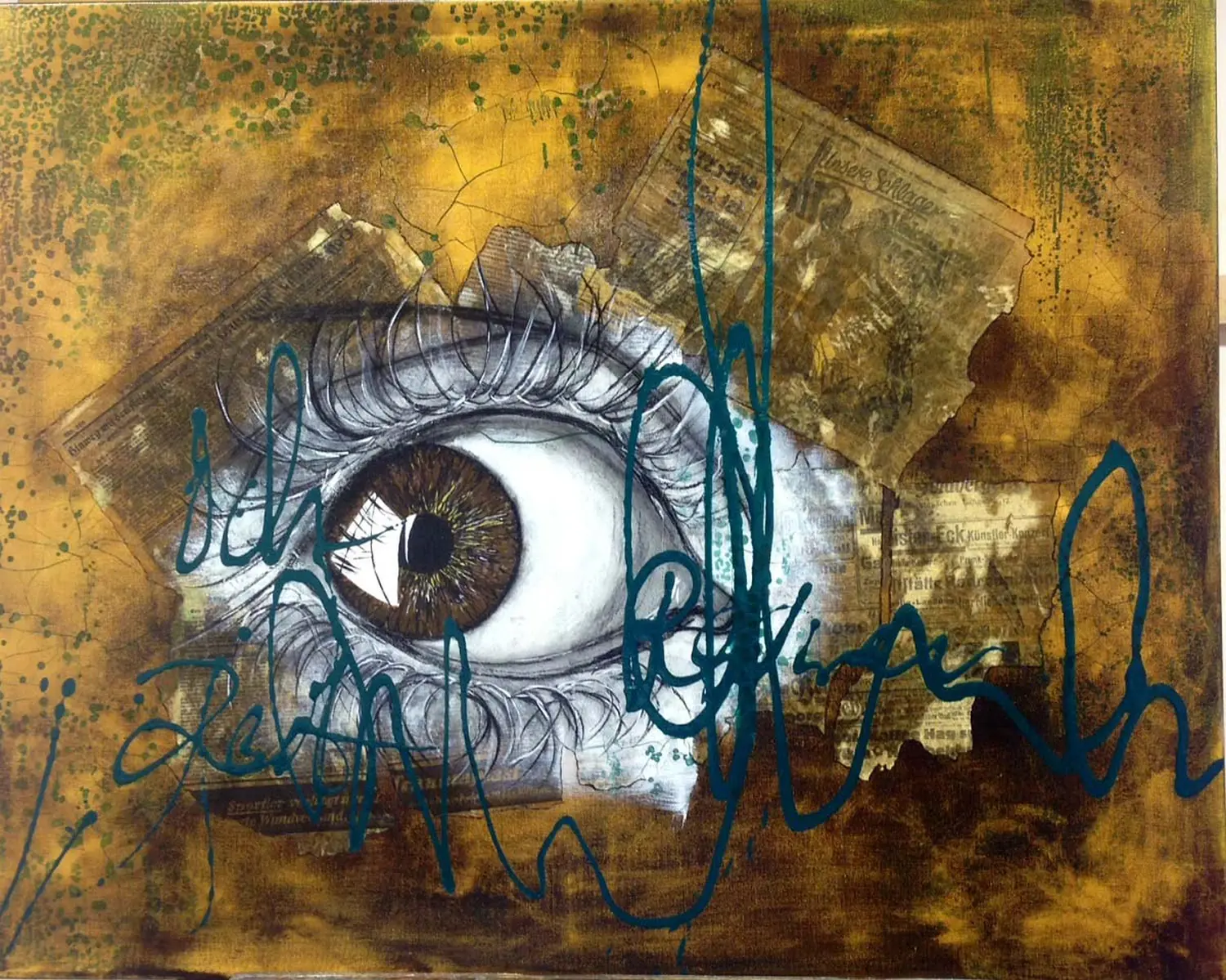 Zwego GmbH – eine Collage aus gemalten Elementen, darunter Augen, ein Gesicht, Figuren und fragmentarischer Text, auf einem strukturierten Hintergrund